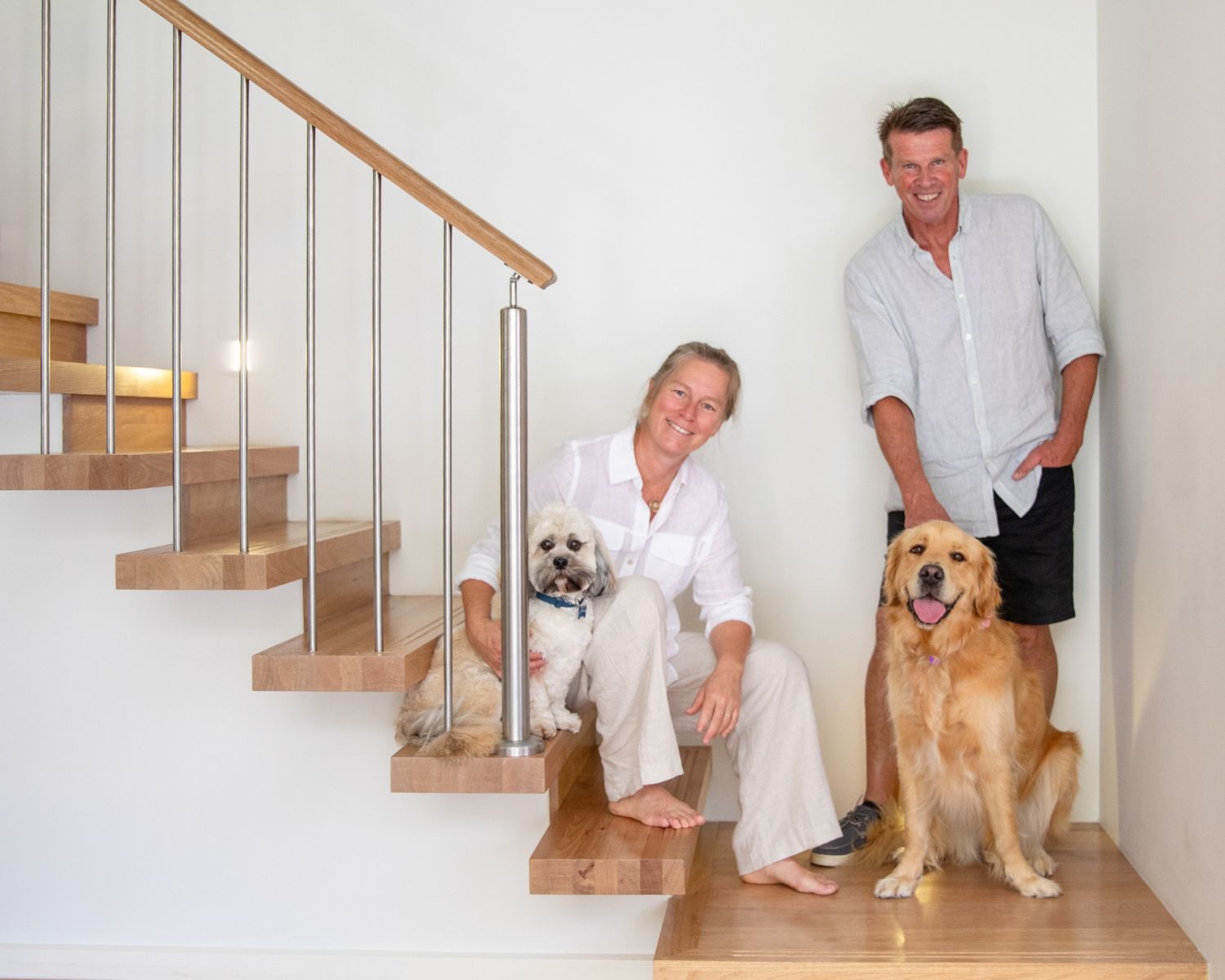 Farmers Mate for Pets Founders with dogs