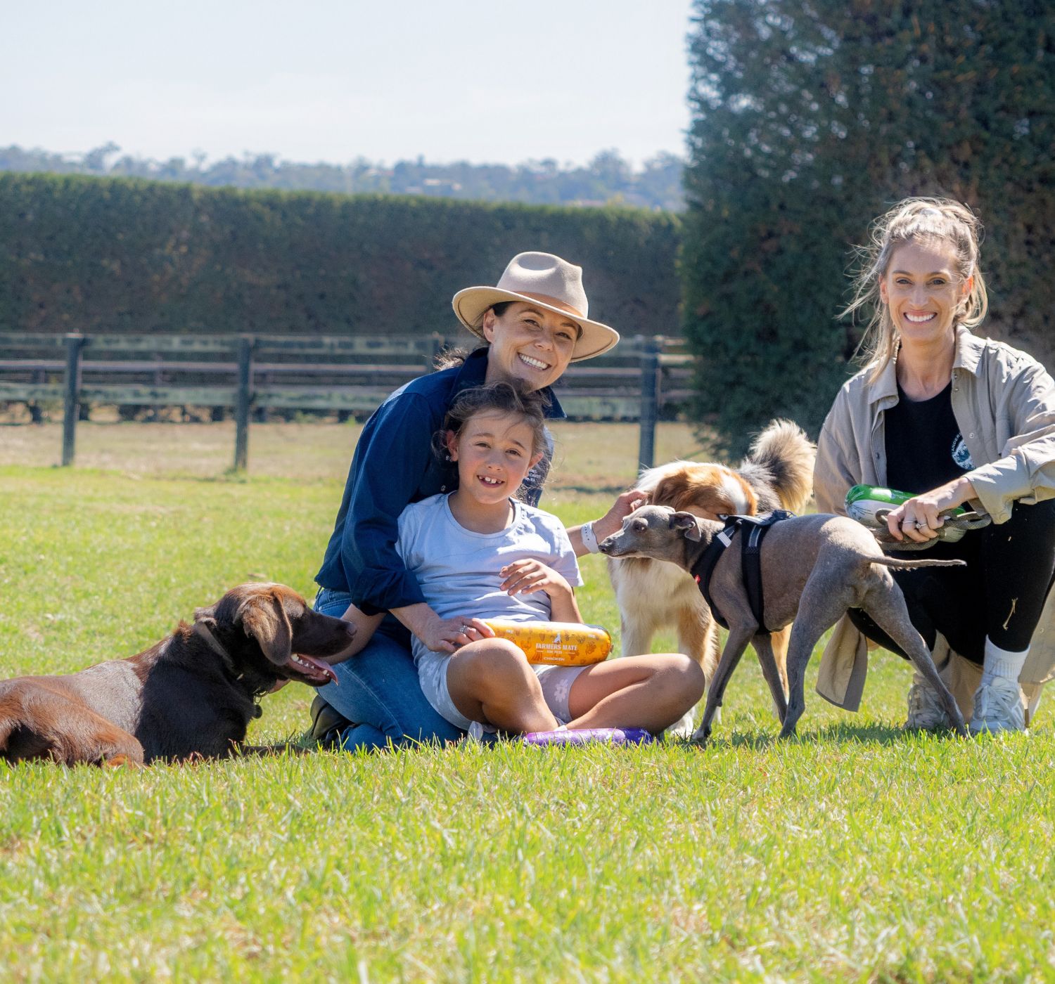 Farmers Mate for Pets 1500 x 1400 lifestyle